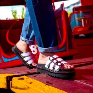 Like new Dr. Martens Blaire Slide sandals 6W